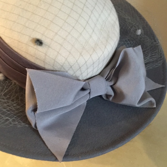 Vintage Whittall & Javits Gray and Ivory Hat - Picture 5 of 13